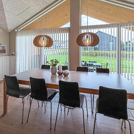 Stunning In With Sauna Feriehus *